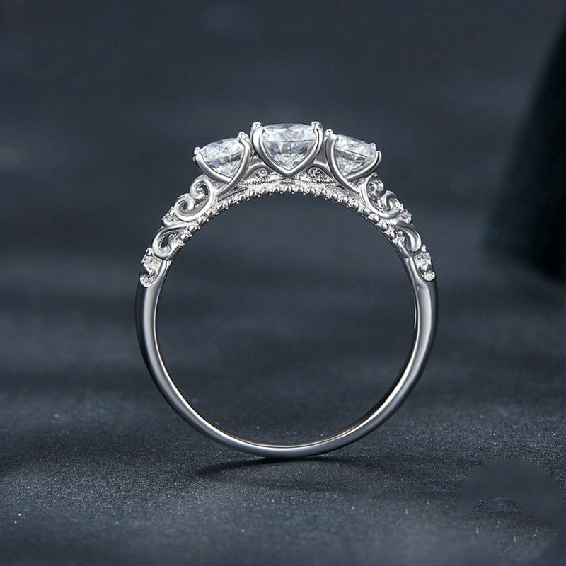 Anel Prata 925 com 3 Pedras de Moissanite de 1.1 Quilates