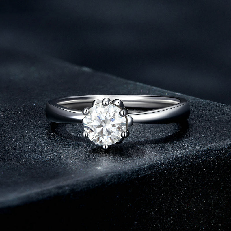 Anel Prata 925 com Pedra de Moissanite de 0,8 Quilates
