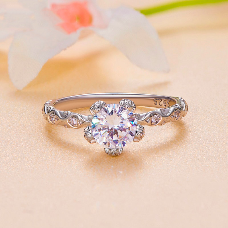 Anel Prata Real Cravejado com Moissanite