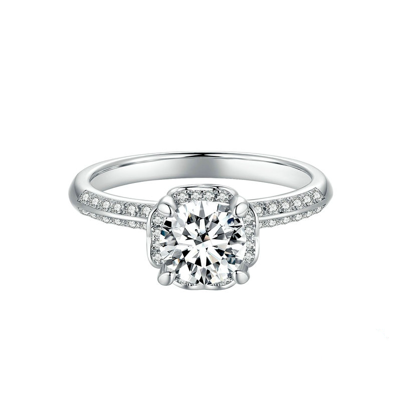 Anel Amor Solitário Cravejado com Moissanite